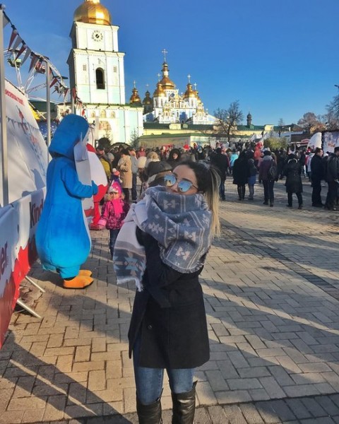 Ukraniyada Yeni ili qarşılayan GÜNAY İBRAHİMLİ