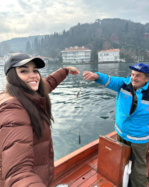 Məşhur aktrisa sevgilisi ilə fotolarını paylaşdı, rekord sayda bəyənmə gəldi - FOTO