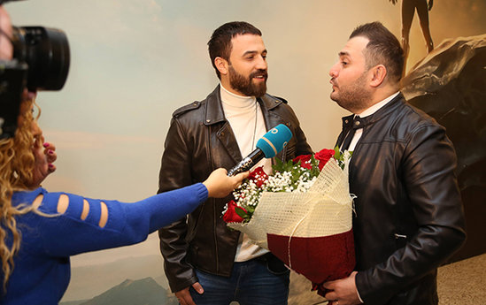 Məşhurlar qızları ilə klipə çəkildi