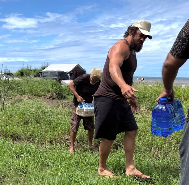 Hollivud ulduzu təhlükəli ərazidən çıxarıldı - Fotolar