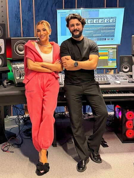 Mərdan Röya ilə layihə hazırlayır - FOTO