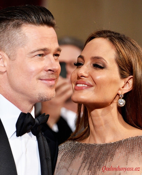 Angelina Jolie artıq ərinin familiyasını daşıyır