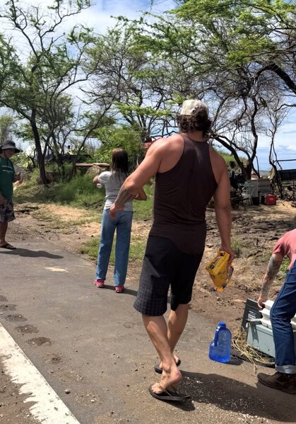 Hollivud ulduzu təhlükəli ərazidən çıxarıldı - Fotolar