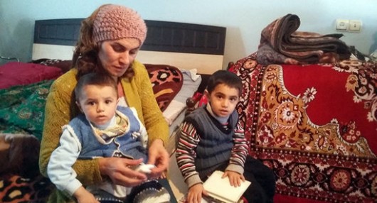 Xəzərdə batan neftçinin ailəsindən ürək dağlayan mənzərə - FOTO