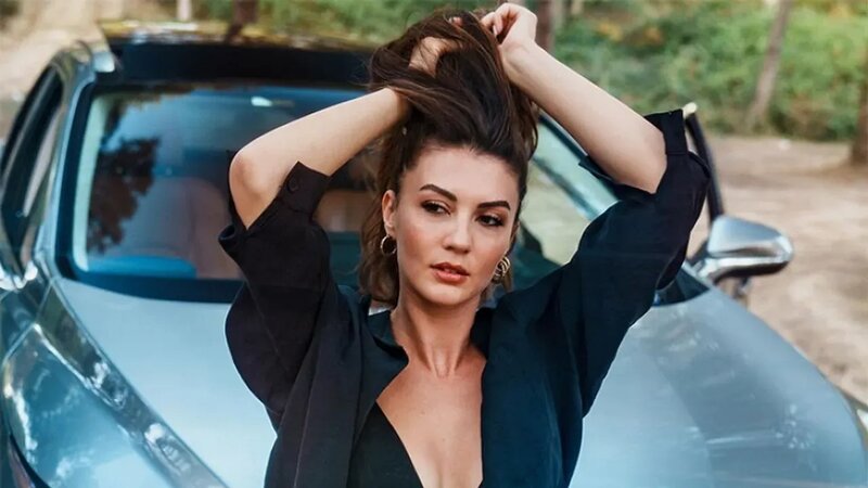 Məşhur aktrisadan etiraf: 'Çirkin kişiləri sevirəm'