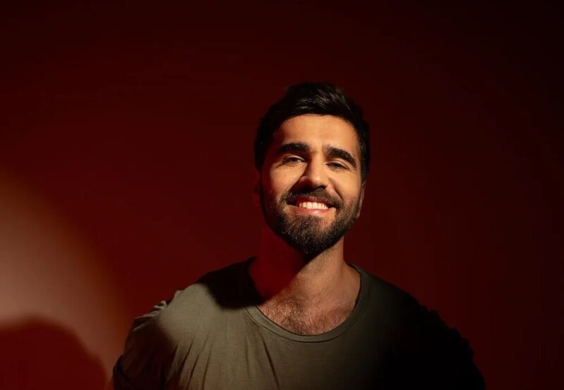 Məşhur müğənni təcili əməliyyat olundu