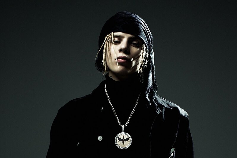 Məşhur rusiyalı repçi mahnısına görə cərimələndi