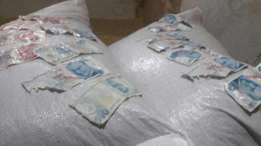 Xəstə inəyi kəsdilər, mədəsindən 950 manat çıxdı - FOTOLAR
