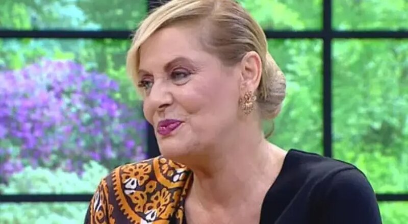 Türkiyəli məşhur müğənnidən Aybəniz Haşimova ilə bağlı paylaşım - FOTO