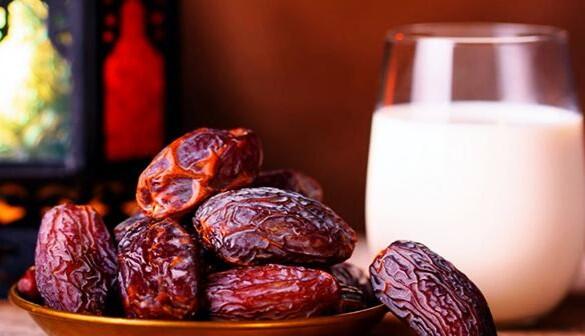 Sahurda çay yerinə süd için