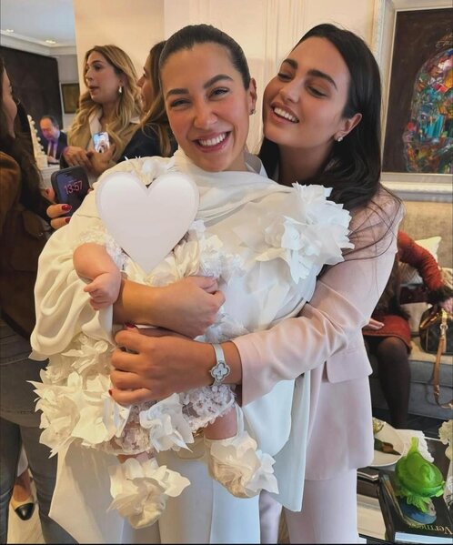 Sibel Can nəvəsinə mövlud oxutdu - FOTOLAR