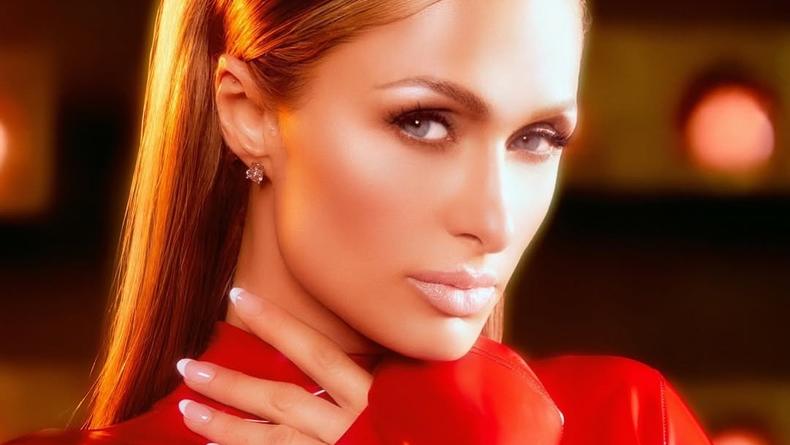 Paris Hilton Britni Spirsin 2000-ci illərə aid görünüşünü təkrarlayıb - FOTOLAR