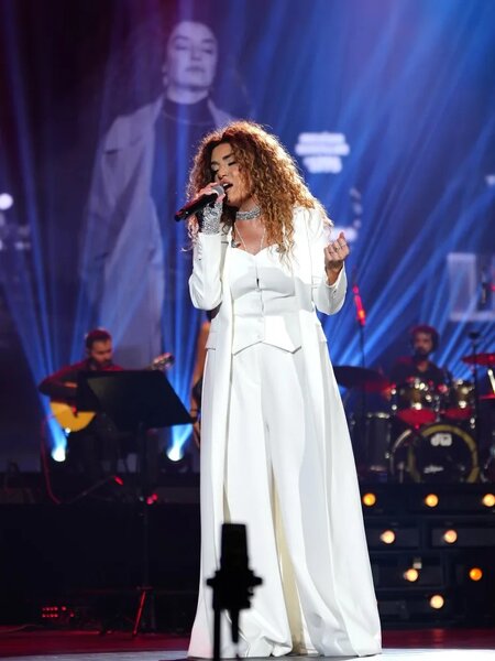 Çinarə ilk konsertini verdi - FOTOLAR