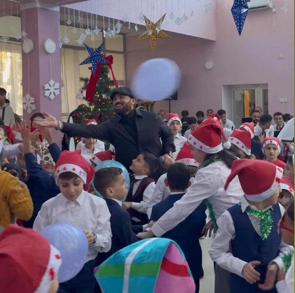 Zamiq qayğıya möhtac uşaqları sevindirdi - FOTOLAR