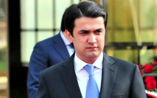 Prezident gənc oğlunu vəzifəyə gətirdi
