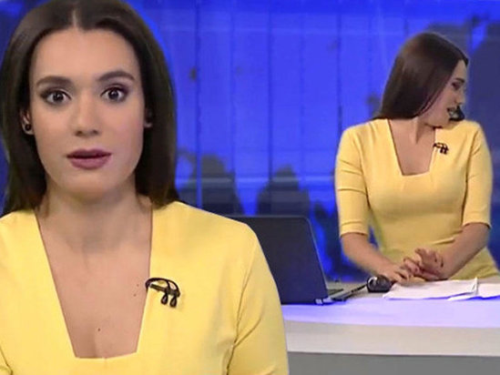 Canlı yayım zamanı studiyaya daxil oldu: aparıcı qorxudan qışqırdı - VİDEO