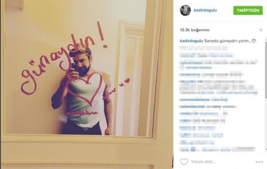 "Kara sevda" nın ulduzu nişanlısına belə sürpriz hazırladı - FOTO