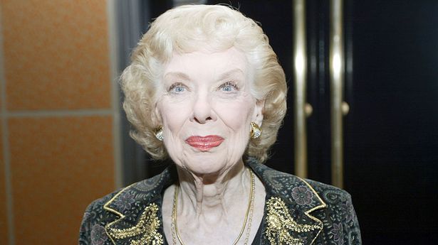 Məşhur aktrisa 99 yaşında vəfat etdi
