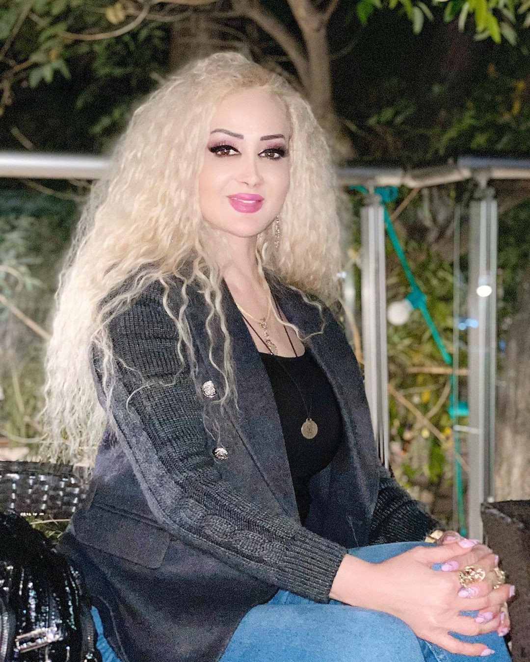 Məleykə Əsədovanın bu şəkilləri lağa qoyuldu - "Özünü "Barbi"yə oxşadır"