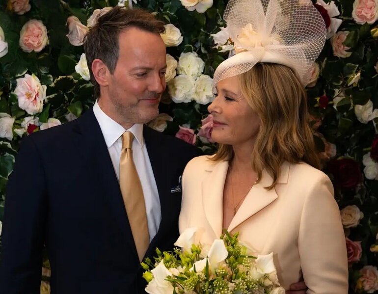 69 yaşlı məşhur aktrisa ərə getdi - FOTOLAR