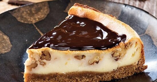 Şokolad və qozlu cheesecake