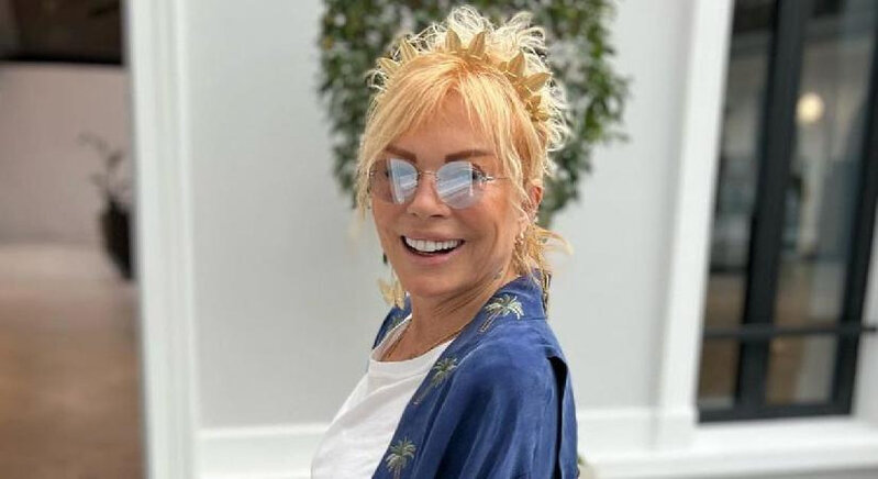 Ajda Pekkanın bacısı xərçəngə qalib gəldi