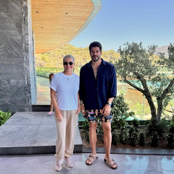 Rusiyalı məşhur müğənni Burak Özçivit ilə - FOTO