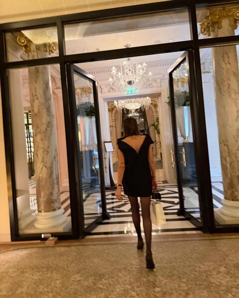 Günay ad gününü Parisdə keçirtdi - Fotolar