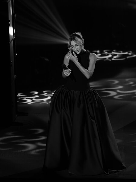 Röya 25 illik hesabatını verdi - FOTOLAR