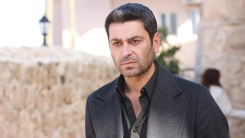 Ozan Akbaba 2025-ci ilin ən reytinqli aktyoru oldu