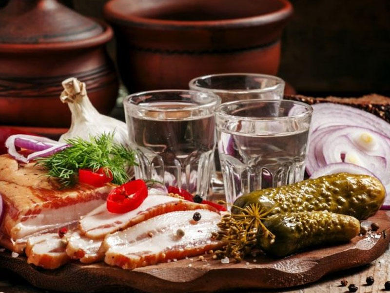 Arağı duzlu xiyarla içmək olmaz - ALİMLƏR