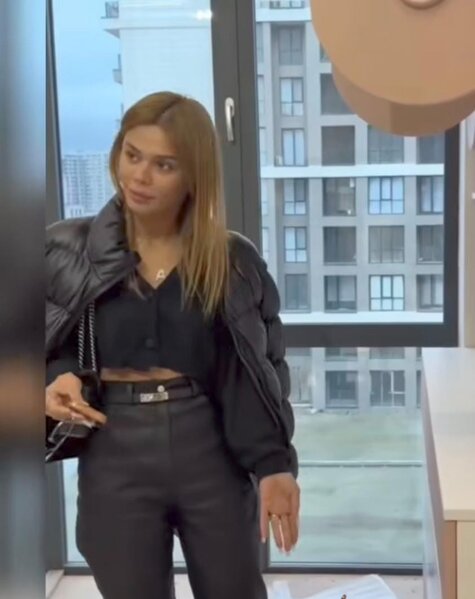 Aysun yeni evinə köçdü - FOTOLAR