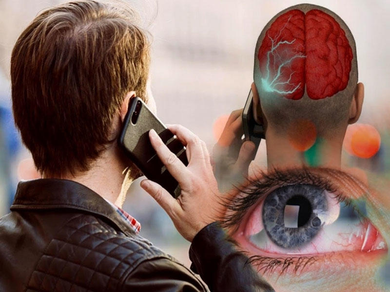 Alimlər telefon və kompüterin ölümcül təsirini açıqladı - "Beyini yandırır"
