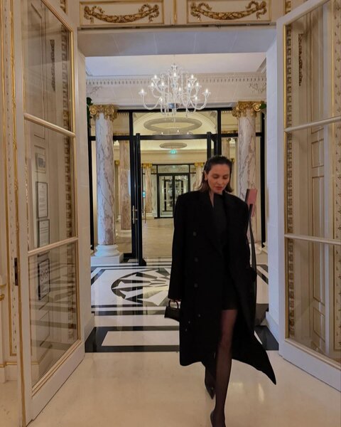 Günay ad gününü Parisdə keçirtdi - Fotolar