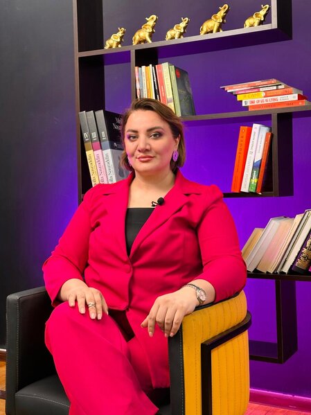 Ayaq baş barmağınız əyilirsə, diqqətli olun – Mütəxəssis xəbərdarlıq edir
