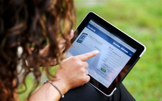 "Facebook" profilinizə kimlərin baxdığını bilmək istəyirsiniz?