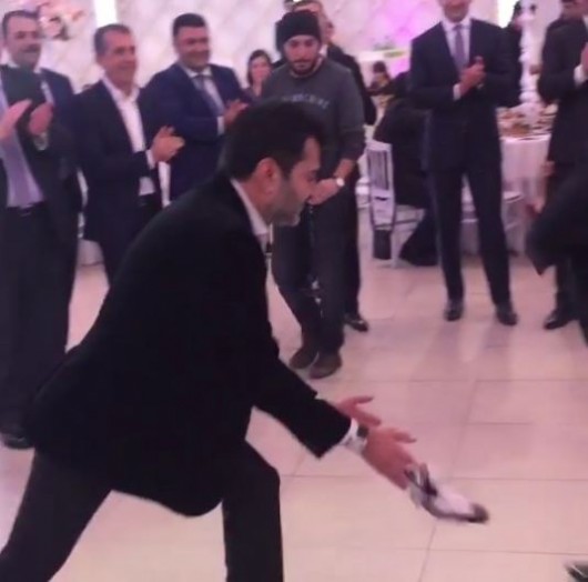 Rafael qızının toyunda Coşqunla elə oynadı ki... - VİDEO
