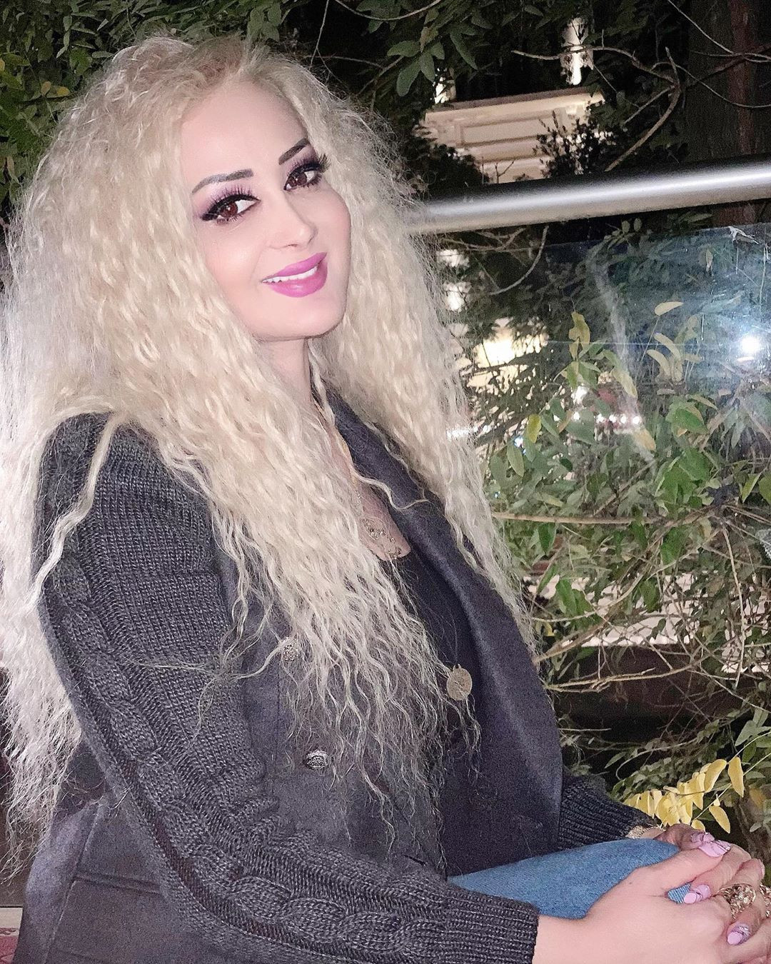 Məleykə Əsədovanın bu şəkilləri lağa qoyuldu - "Özünü "Barbi"yə oxşadır"