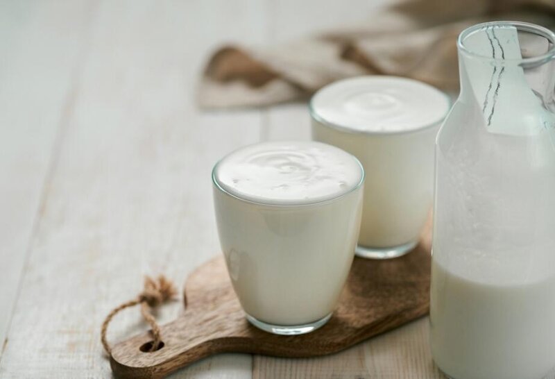 Hər gün 1 kasa qatıq yeyin, 1 stəkan da