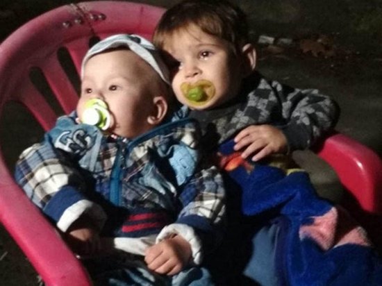 İki uşağını küçəyə atan qadının qardaşı: "Kaş ki, ölüm xəbəri gələydi..."