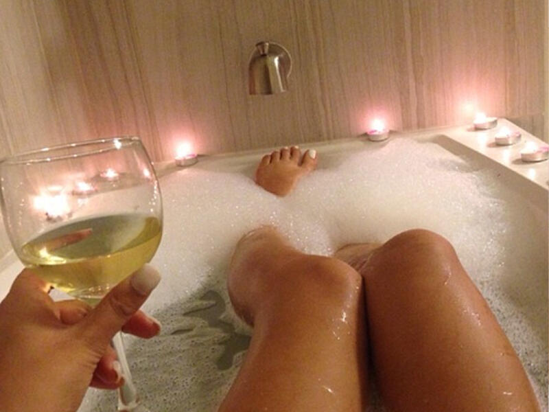 Hansı şərab daha faydalıdır: Ağ, yoxsa qırmızı?