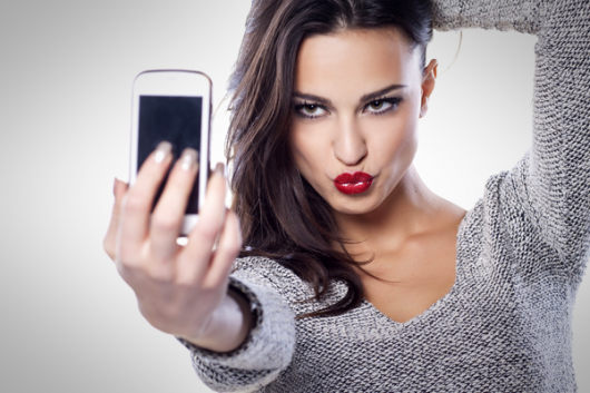 Günboyu "selfie" çəkənlər haqqında inanılmaz faktlar