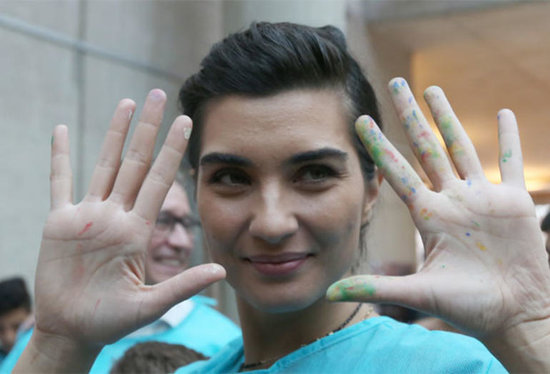 Tuba suriyalı uşaqlarla görüşdü - Fotolar