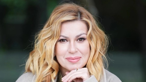 İpək Tuzcuoğlu 'Kıskanmak'la vidalaşır