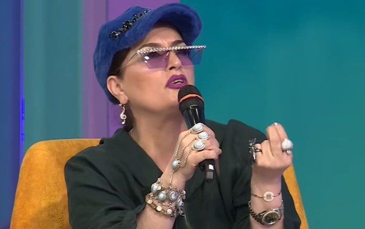 Elza onları məhkəməyə verir