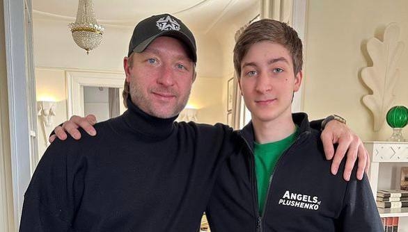 Avroviziya' iştirakçısı oğlundan imtina etdi