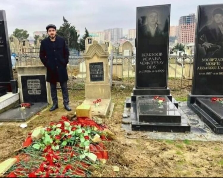 Oğlu məşhur musiqiçinin intihar etdiyini açıqlayıb