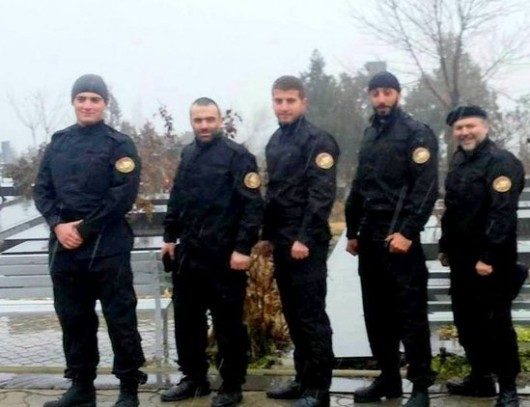 Şəhidimizin cəsədinin fotolarını yayan erməni dığalarının FOTOLARI