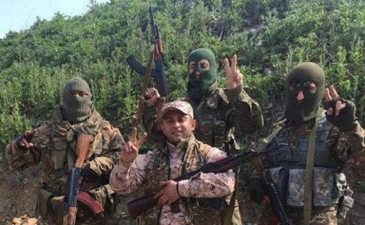 Şəhidimizin cəsədinin fotolarını yayan erməni dığalarının FOTOLARI