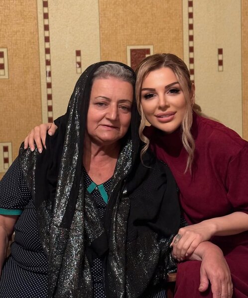 Əminə Aydın Xırdalanlının anası ilə - FOTOLAR